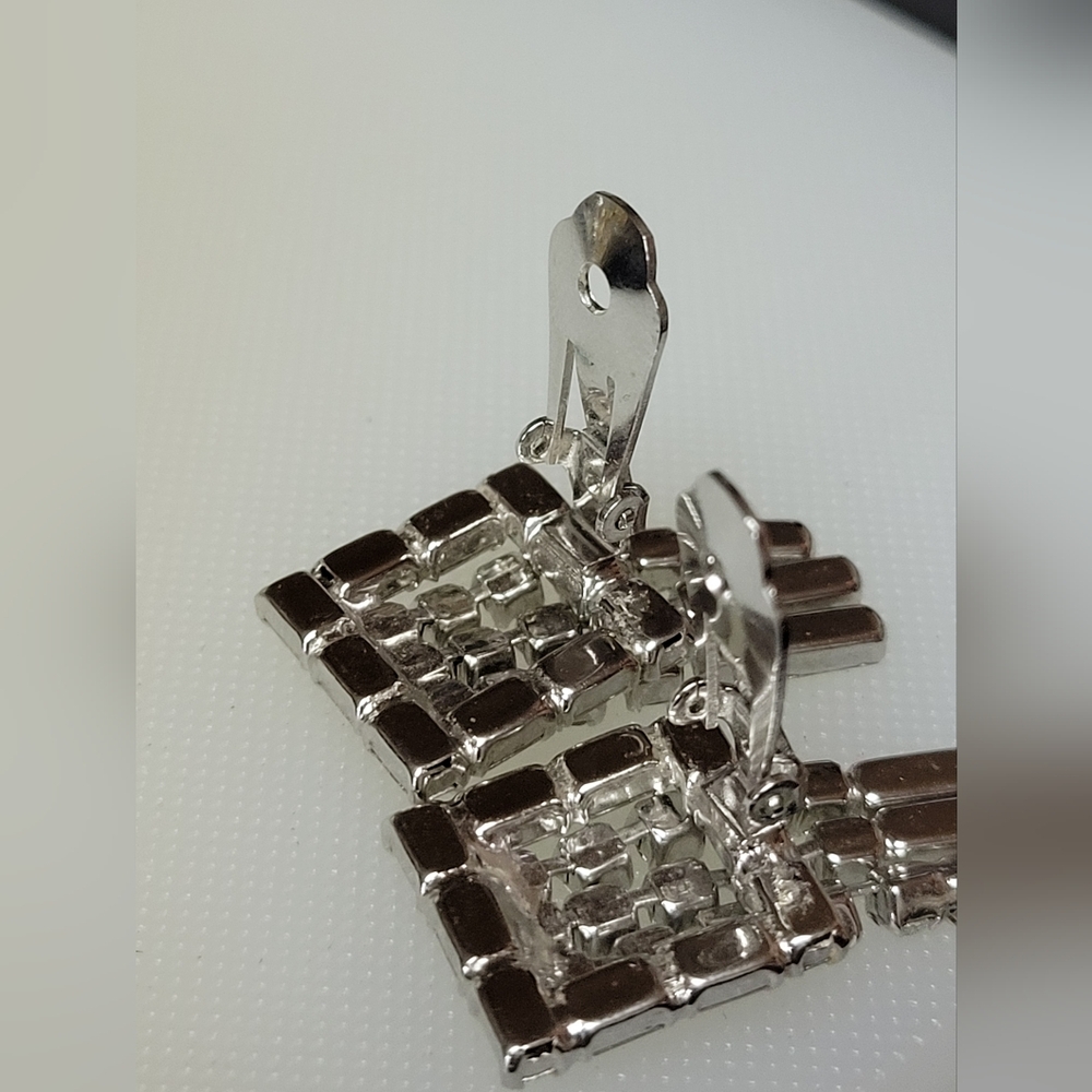 Austian Crystal Clip On Earings, Vintage New High Quality - Picture 5 of 5